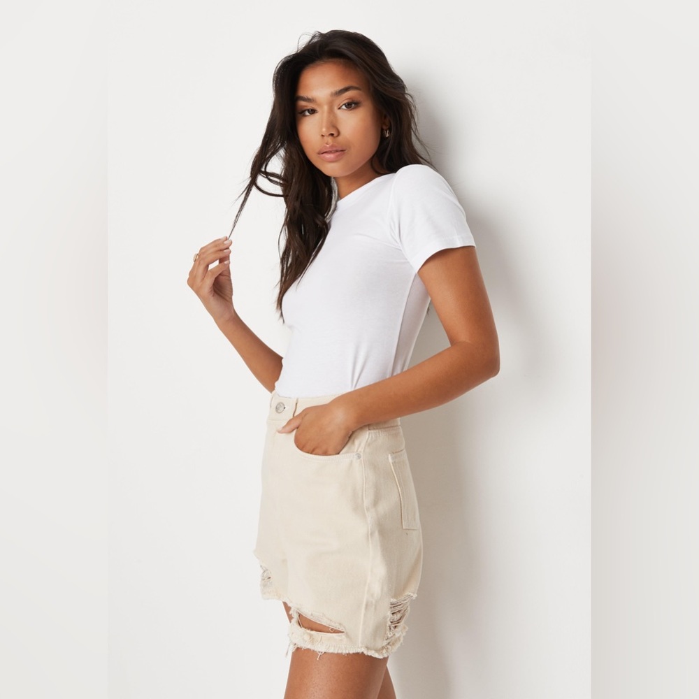 Women’s Missguided White Tight Short Sleeve Basic Top Size 4 US